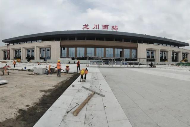 广东八二站，坐落于珠江南岸，历经百年风雨，见证城市变迁
