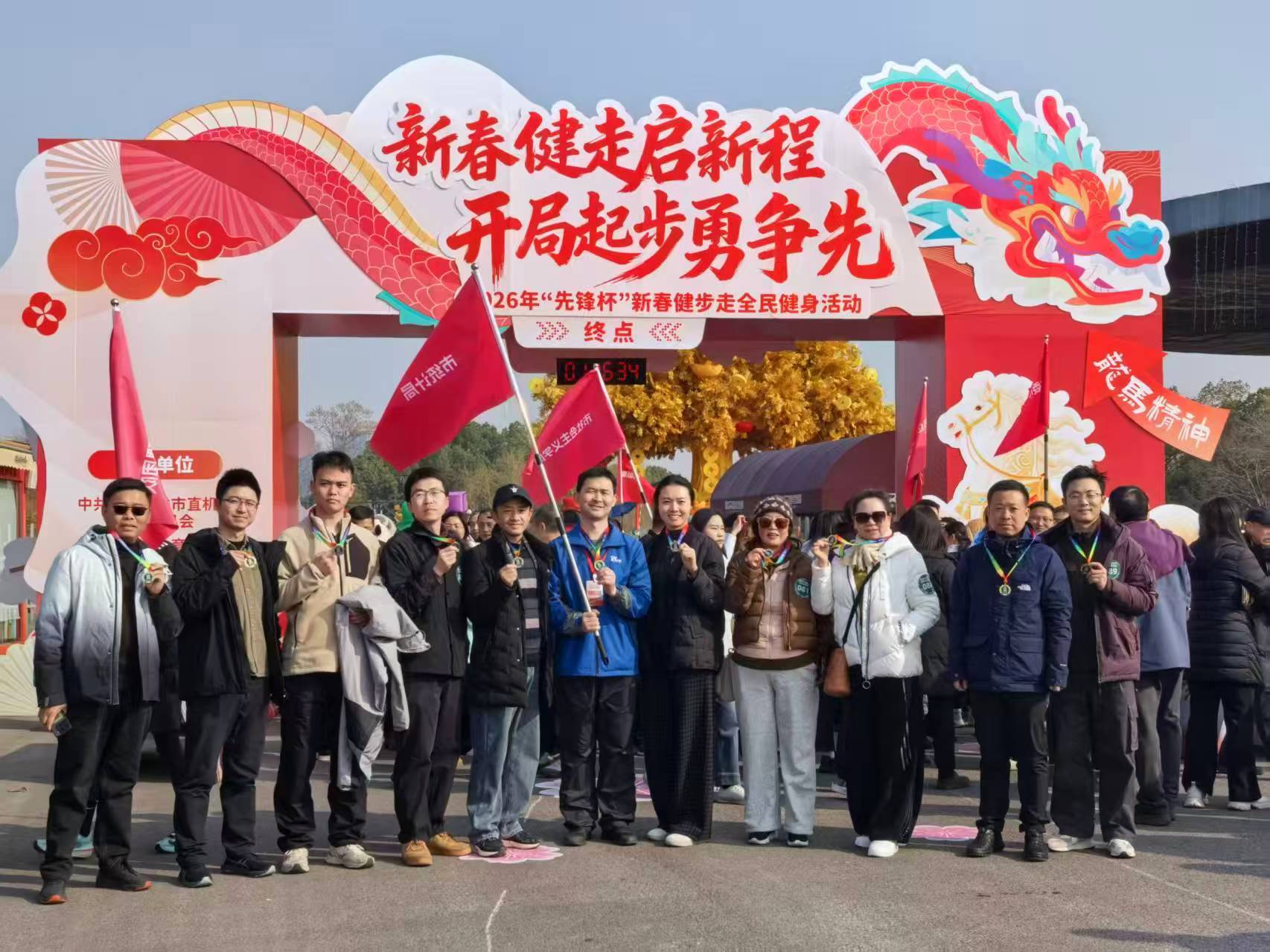 大巴三40133出头马面，历经风雨终见彩虹，昔日坎坷已成过往，今朝扬鞭再启新程
