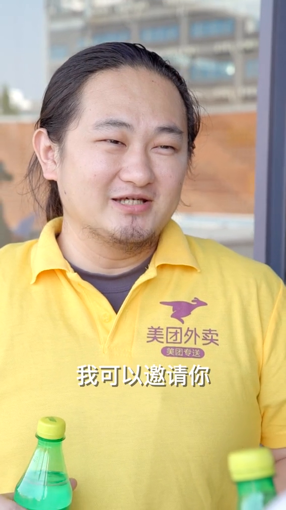 新奥2025免费大乐透，全民狂欢惊喜不断，千万大奖等你来拿，幸运降临就在此刻