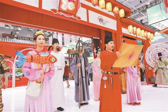 澳门管家婆100谜语答案头码诗，趣味解谜妙趣横生，智慧挑战引人入胜，传统文化韵味悠长