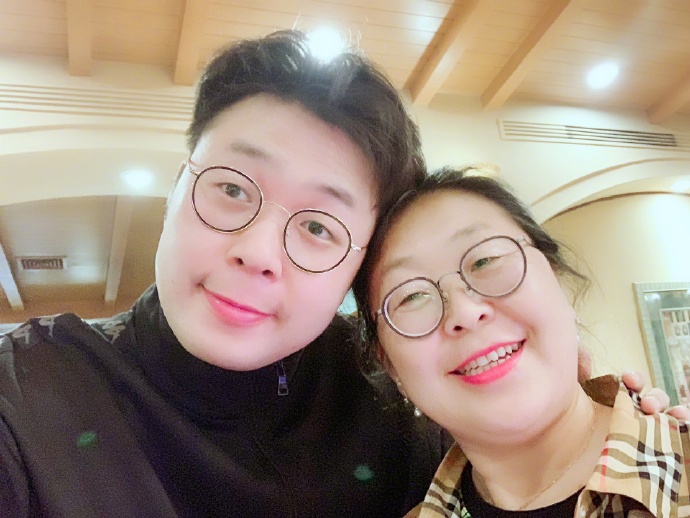 香港白小相和白小相区别明显，前者特指香港版本，后者涵盖更广，两者产地不同，使用场景也各有侧重