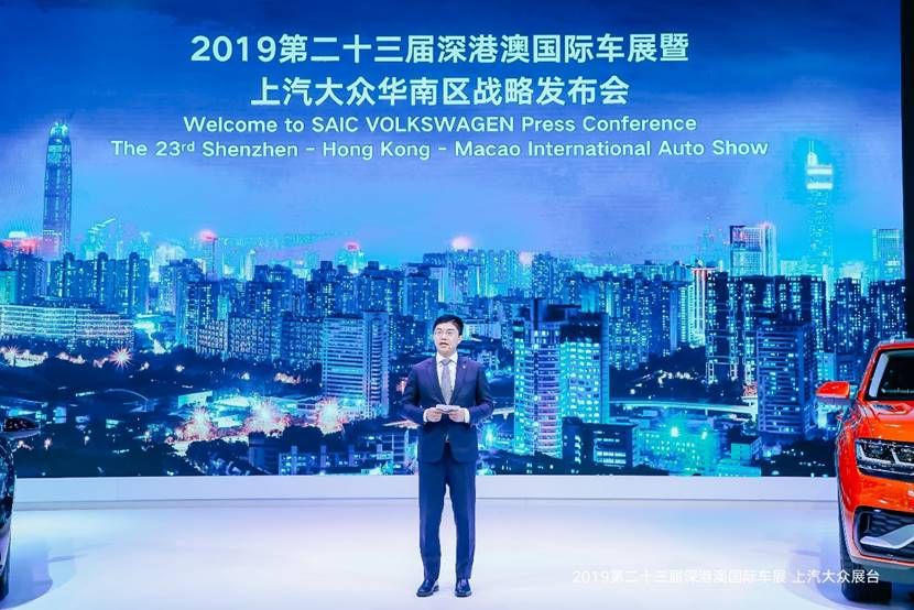 2025澳门正版免费资本车震撼来袭，全新车型引领未来出行，豪华配置尽显尊贵体验，免费福利点燃全城热情