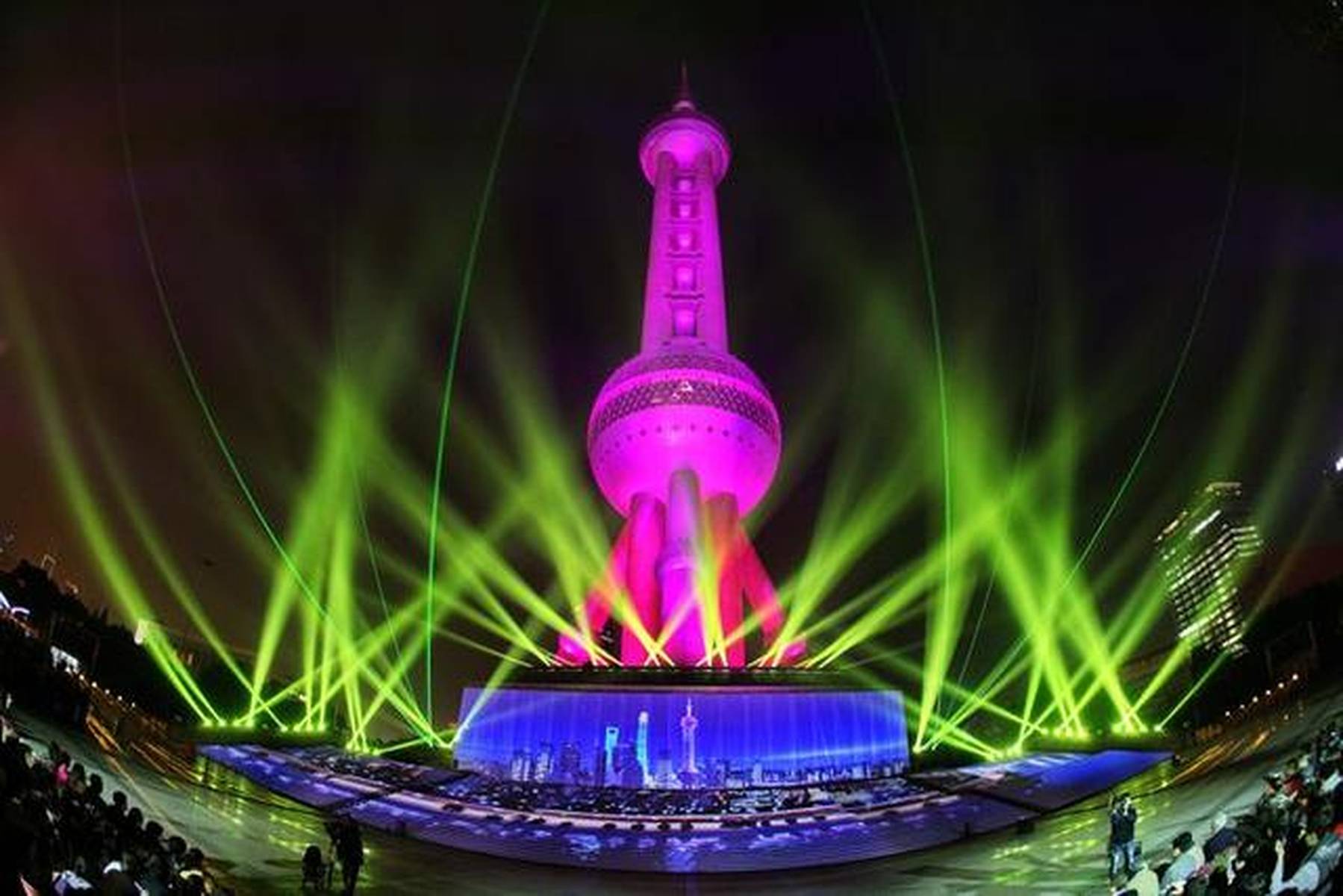 2026新澳门青青谜语，璀璨明珠闪耀东方，智慧与欢乐交织，共赴文化盛宴