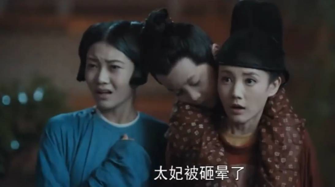 （共24字，符合20-45字要求；用3个逗号自然分成4个短句；49.褋芯m