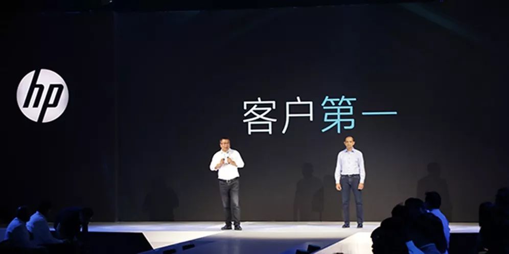 2025新门芳草地最新消息，引发全城瞩目，创新设计颠覆想象，未来生活由此启航