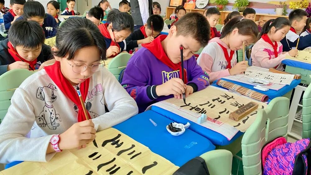 澳门大三巴一肖一特学校招生要求，面向适龄学子开放，注重品德与特长培养，欢迎咨询报名