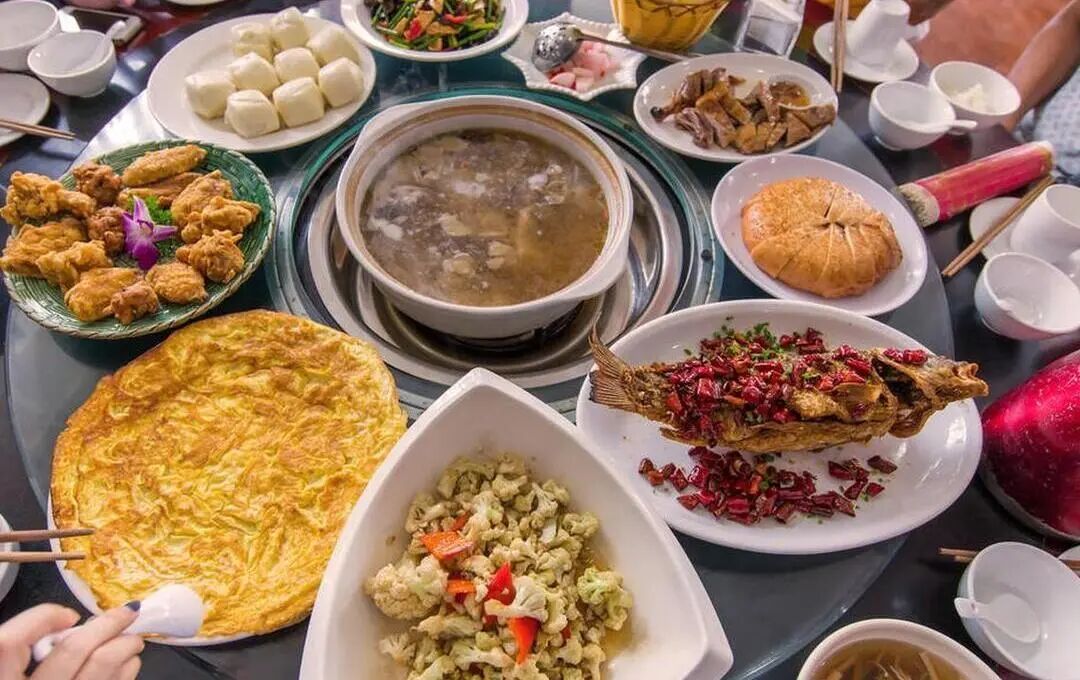 广东二八澳门，美食天堂闻名，历史交融独特，旅游胜地令人向往