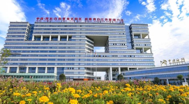恢复雷锋香港论坛心水官网，重振港区优质交流平台，汇聚民间智慧与热点话题，打造公正开放的信息港湾