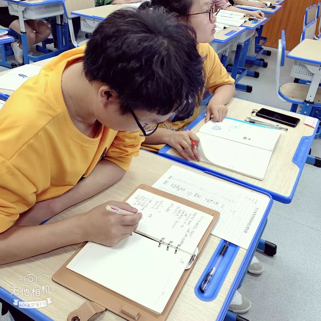 今晚九点三十五开特结果预测，专家精准分析，大奖花落谁家，敬请期待精彩揭晓