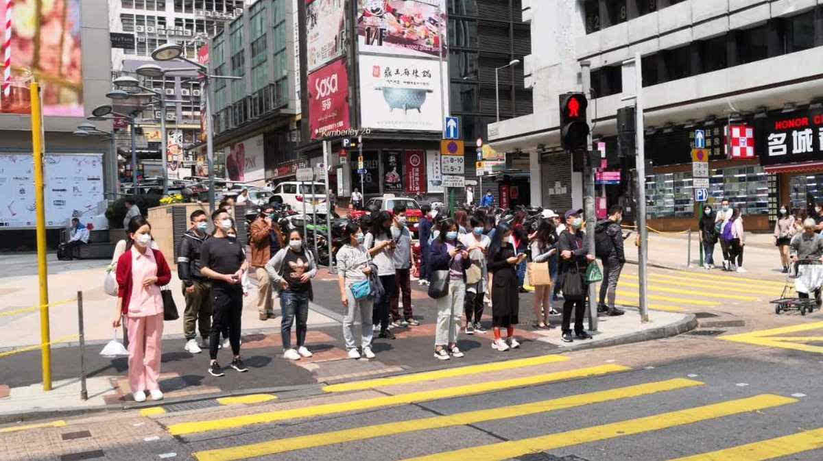 大三巴318香港六合资料引发热议，数据走势暗藏玄机，资深彩民连夜分析，澳门香港两地投注量激增