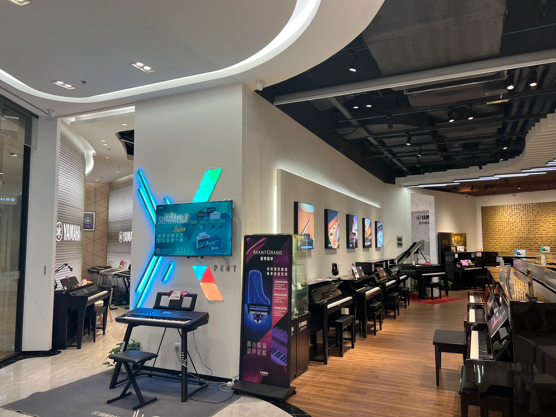 澳门大三巴一肖一特是哪家，这家店铺口碑如何，具体位置在哪里，值得专程去体验吗