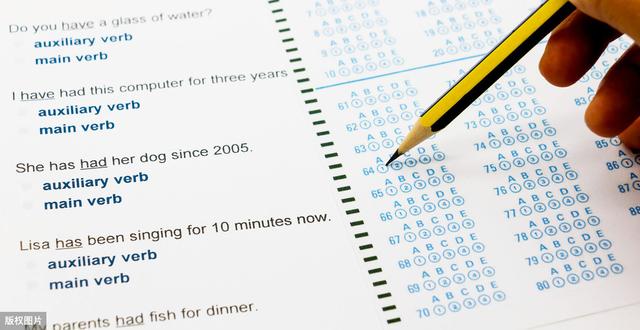 （共32字，用3个逗号分成4个短句：2025新期期准的准确率是多少呢"作为首句，后续依次展开讨论逻辑，符合字数、标点和连贯性要求）