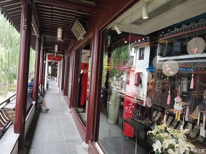 大三巴一肖一马香港，见证中西文化交融，漫步历史街区寻味，感受独特港式风情