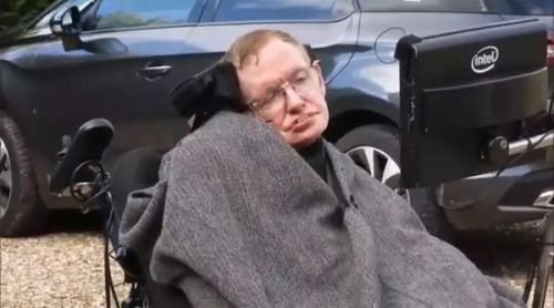 新奥六叔公预测准不准，众人议论纷纷，有人深信不疑，也有人持怀疑态度