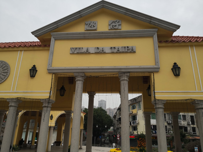 澳门大三巴二肖一，历史遗迹韵味浓，游客纷至沓来，感受中西文化交融之美