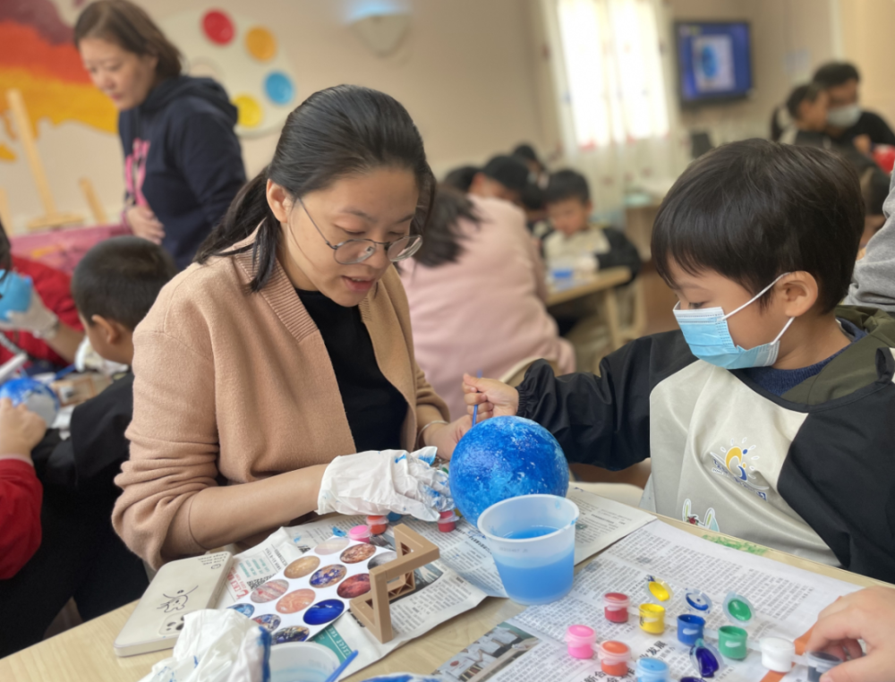 "2025年正版资料免费公开，知识共享时代来临，海量资源一键获取，全民学习热潮开启"
