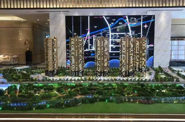 2026年澳门挂牌灯牌图片高清，霓虹闪烁点亮夜色，传统与现代交融辉映，半岛风光尽显繁华