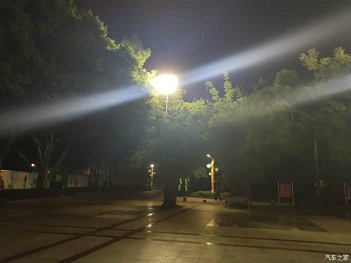2026年新澳门挂牌灯牌图片高清，璀璨霓虹点亮夜色，独特设计融合中西文化，每一帧都值得珍藏