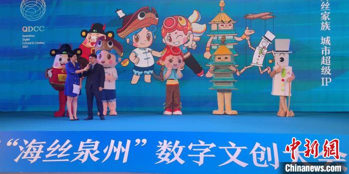 2.使用3个中文逗号分成4个短句：大三巴的资料论坛，探寻澳门历史瑰宝，汇聚文化研究精华，分享世界遗产故事