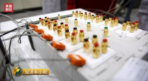 澳门一码一特一中一期预测手指上的玄机，藏着数字密码的奥秘，逗号分隔的短句里，藏着未解的财富谜题