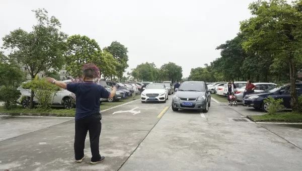 合肥今天一码一特一中，防疫措施精准升级，市民出行有序配合，共筑健康安全防线