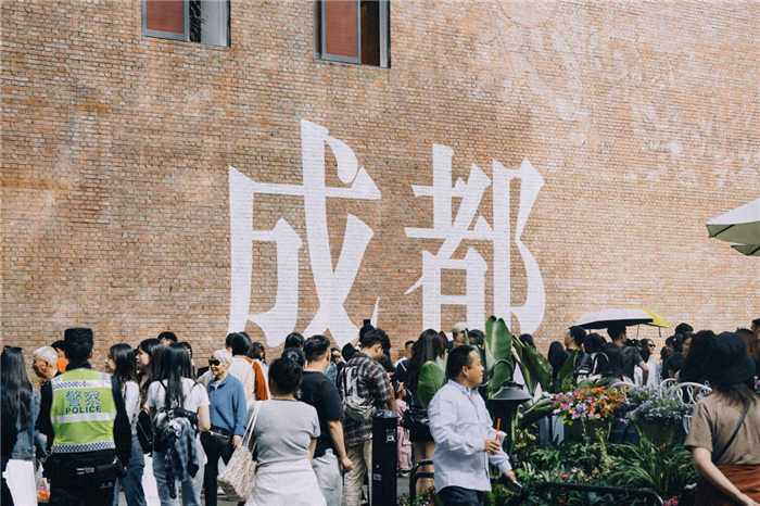 澳门大三巴一肖二码中特的历史背景，源于中西文化交融，见证百年博彩变迁，如今成为独特城市记忆