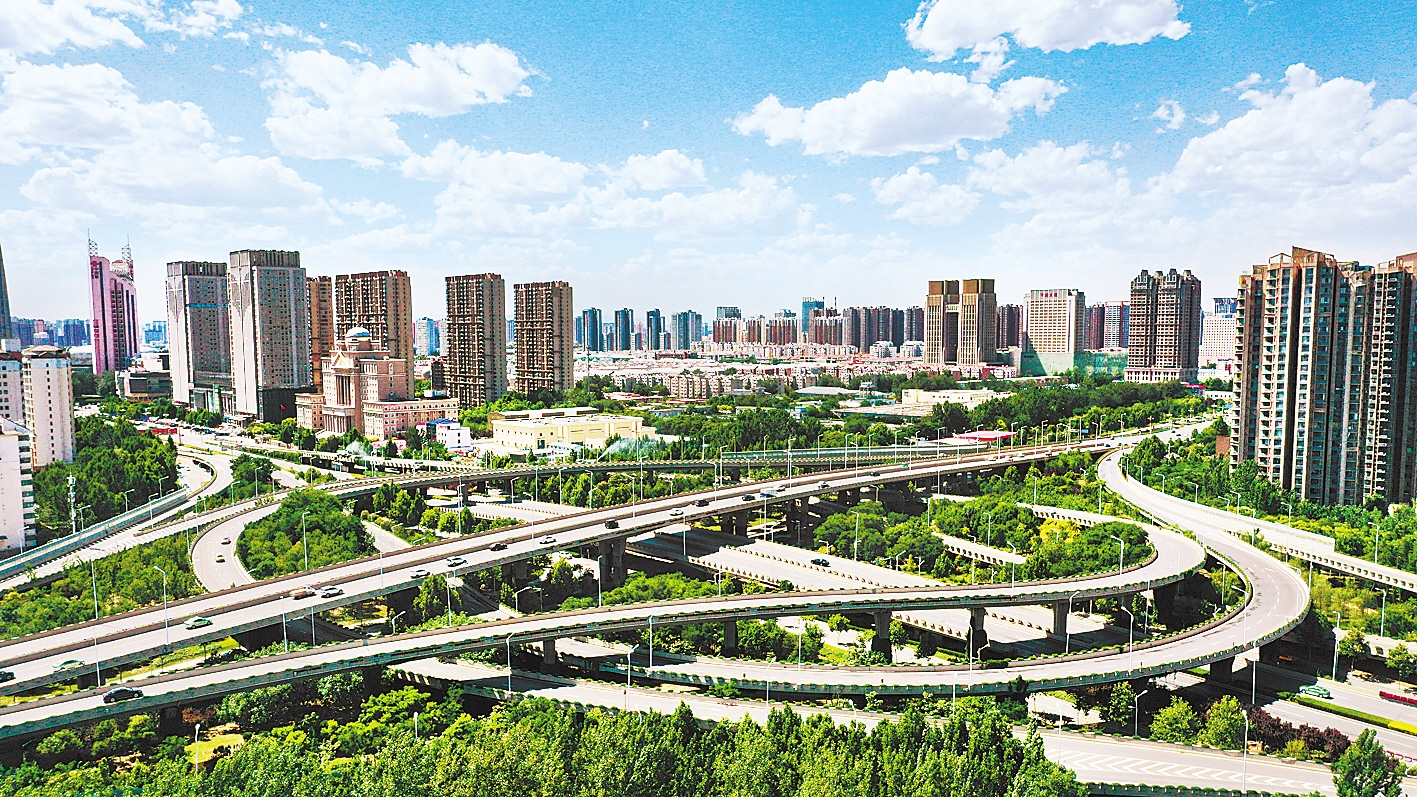 "后亚运事业蓬勃发展，城市基建全面升级，全民健身热潮涌动，经济转型再创辉煌"