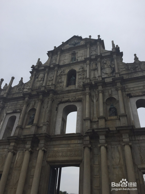 大三巴挂牌免费看，漫步历史遗迹中，感受澳门文化魅力，共享悠闲旅行时光