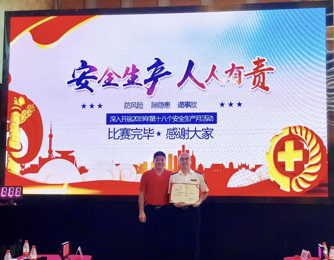 2025芳草地正版免费资料论坛，海量资源每日更新，专业团队严格审核，畅享安全免费知识盛宴